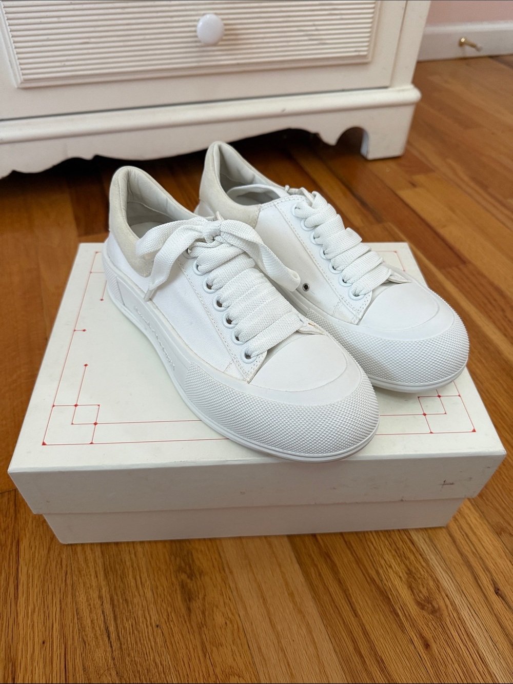 Alexander McQueen White Low-Top Lace-Up Sneakers